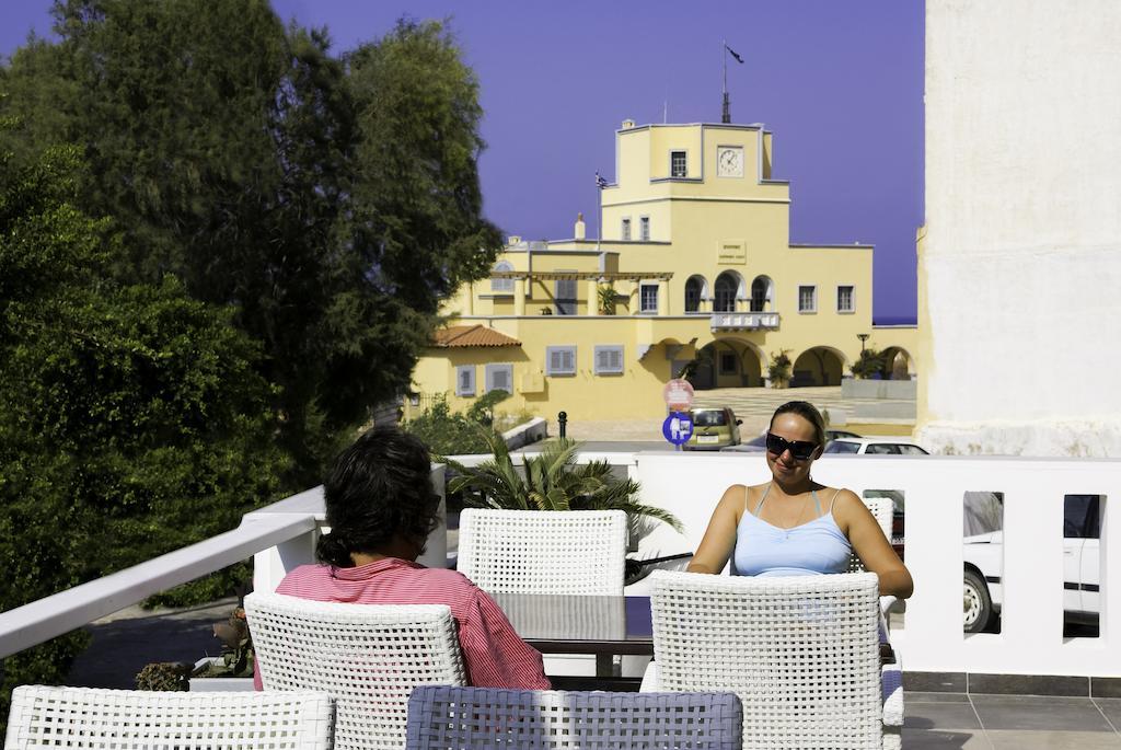 Sunrise Hotel Karpathos Exteriör bild